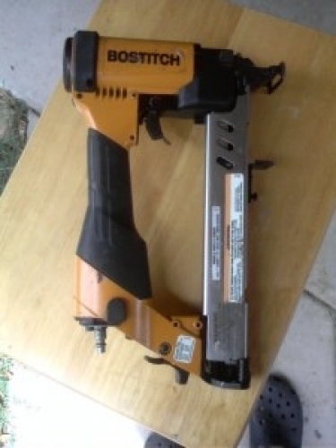 bostitch roofing staples