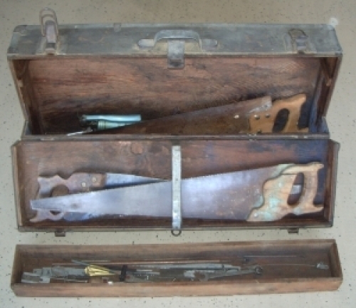 ANTIQUE CARPENTER'S CHEST | TOOLS | ANTIQUES  COLLECTIBLES PRICE